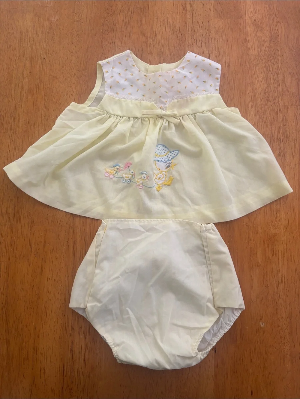 Vintage Yellow Duckling Baby Dress & Bloomers Set - 12months